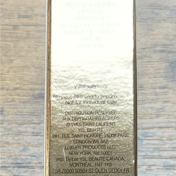 Yves Saint Laurent ♥️ Rouge Pur Couture Lipstick - Picture 11 of 14